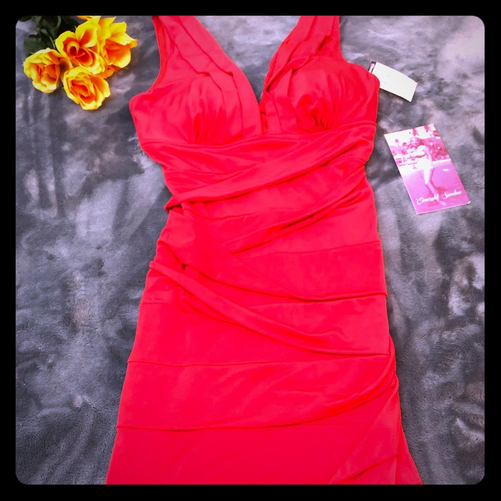 NWT Jr’s Emerald Sundae Bodycon Red Party Dress 👗 - Picture 1 of 8